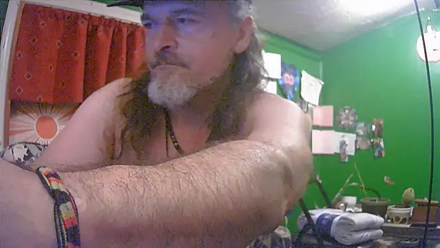 HippieDad333 online show from 06-25-26, 05:12