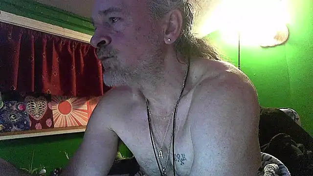 HippieDad333 online show from 02-06-26, 02:40