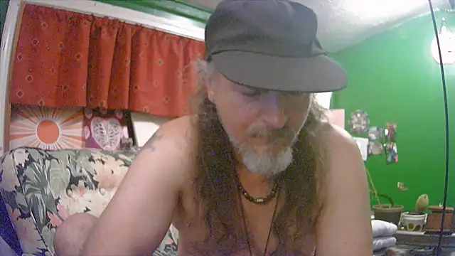 HippieDad333 online show from 06-25-26, 05:05