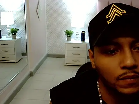 Max Rivers online show from 10-05-25, 07:48
