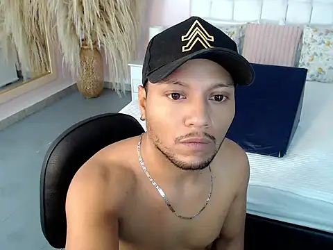 Max Rivers online show from 10-15-25, 04:59