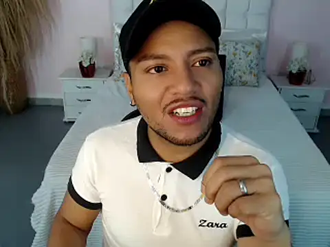 Max Rivers online show from 10-10-25, 12:06