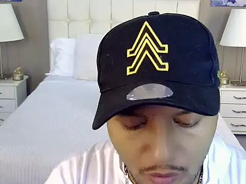 Max Rivers online show from 10-07-25, 12:17