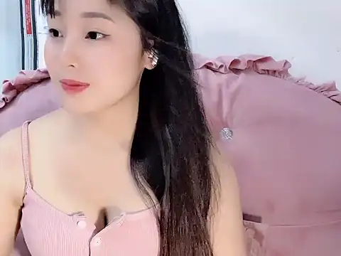 Snapshot of Lie_liee chatting on 06-20-26, 01:27 Lie liee online show from 06-20-26, 01:27