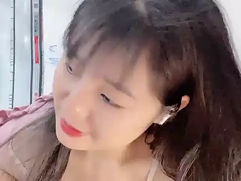 Snapshot of Lie_liee chatting on 06-26-26, 02:06 Lie liee online show from 06-26-26, 02:06
