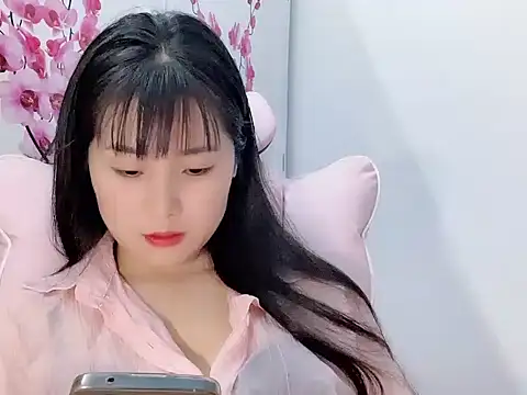 Snapshot of Lie_liee chatting on 07-08-26, 01:08 Lie liee online show from 07-08-26, 01:08