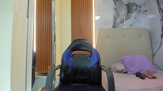 Snapshot of SAMANTHABENET chatting on 10-03-25, 07:15 SAMANTHABENET online show from 10-03-25, 07:15