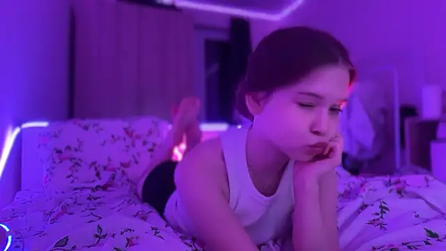 CandysRose online show from 10-17-25, 09:16