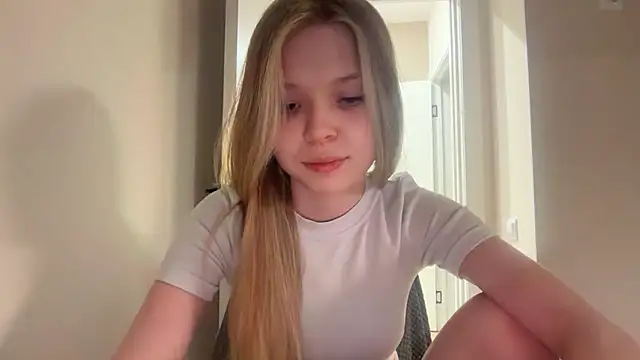 CandysRose online show from 05-19-26, 06:37