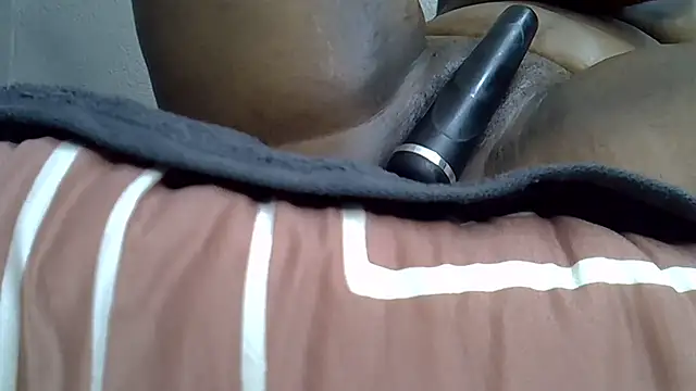 Bellabootie online show from 09-30-25, 01:39