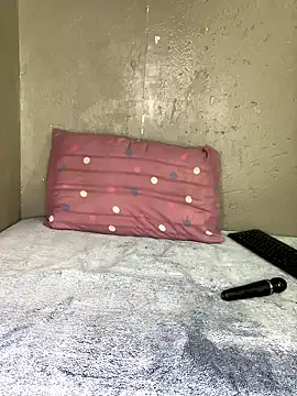 Bellabootie online show from 03-08-26, 07:33