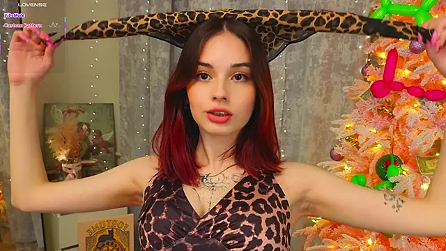 LunaraRada online show from 01-11-26, 05:42