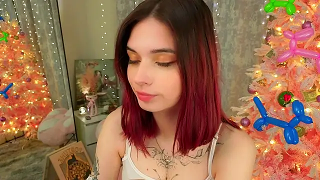 LunaraRada online show from 01-13-26, 05:50