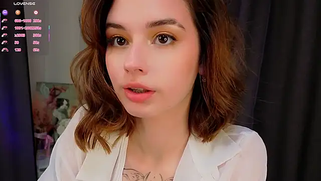 LunaraRada online show from 10-27-25, 12:17