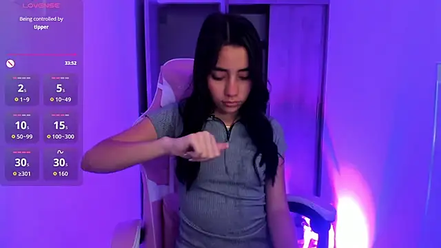 ISABELFORYOU1 online show from 11-28-25, 10:21