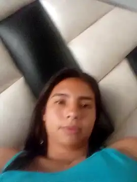 Snapshot of NileveSantanna chatting on 09-24-25, 09:43 NileveSantanna online show from 09-24-25, 09:43