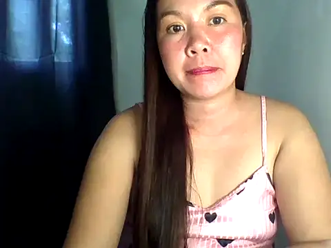 Snapshot of dolly_jane34 chatting on 02-24-26, 03:18 dolly jane34 online show from 02-24-26, 03:18