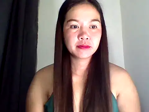 Snapshot of dolly_jane34 chatting on 03-03-26, 08:27 dolly jane34 online show from 03-03-26, 08:27