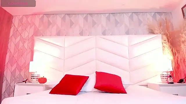 Charlotte hall  online show from 11-03-25, 03:12