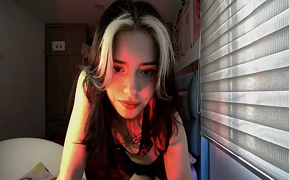 Kittyross online show from 09-25-25, 08:59