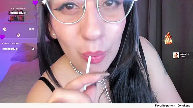 Snapshot of tellmemaddie chatting on 03-10-26, 11:20 tellmemaddie online show from 03-10-26, 11:20