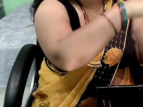 BABITA KUMARII online show from 03-18-26, 05:14