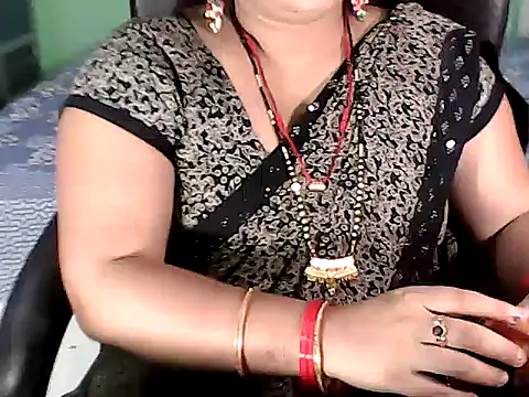 Snapshot of BABITA_KUMARII chatting on 10-18-25, 05:15 BABITA KUMARII online show from 10-18-25, 05:15