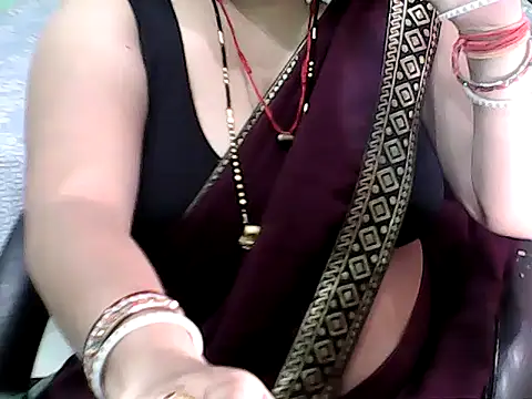 BABITA KUMARII online show from 04-17-26, 05:05