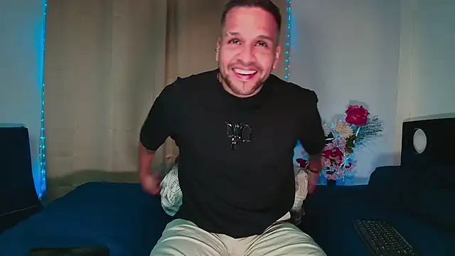 LucasGaeel online show from 01-16-26, 04:49