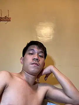 Snapshot of asian_guy_69 chatting on 10-20-25, 03:45 asian guy 69 online show from 10-20-25, 03:45
