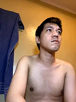 Snapshot of asian_guy_69 chatting on 10-08-25, 12:23 asian guy 69 online show from 10-08-25, 12:23