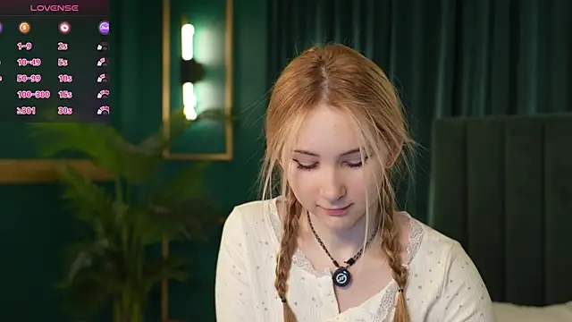 Snapshot of LiraKink chatting on 02-23-26, 03:41 LiraKink online show from 02-23-26, 03:41