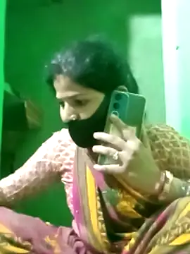 Cuty nensi online show from 10-29-25, 02:54