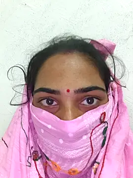 Cuty nensi online show from 10-27-25, 08:04