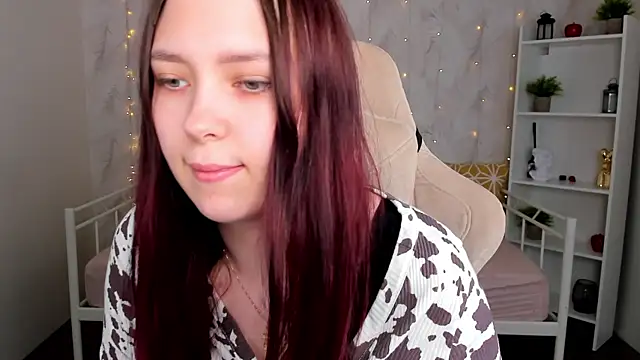 Monica  Queen online show from 04-18-26, 05:43