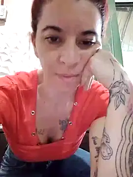 I v i  online show from 10-22-25, 04:39