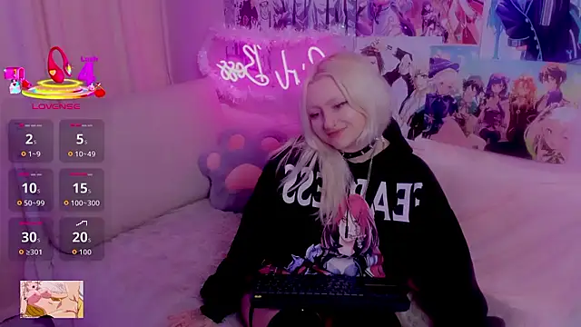 JuliaSharkk online show from 01-10-26, 07:25