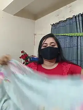 Love Queen11 online show from 04-22-26, 04:47