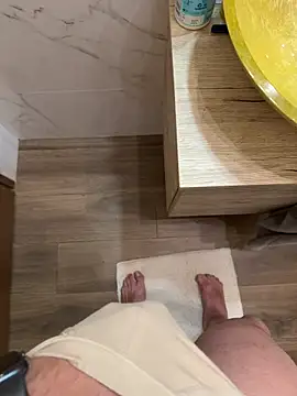 Italianofirenze online show from 12-15-25, 09:42