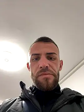 sexyman1936 online show from 10-31-25, 07:21