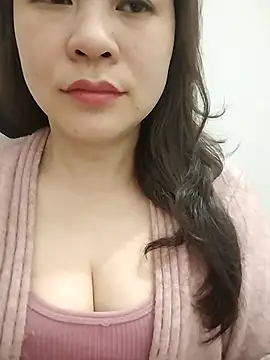 Snapshot of Girl_Shy2000 chatting on 02-15-26, 10:52 Girl Shy2000 online show from 02-15-26, 10:52