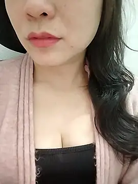 Snapshot of Girl_Shy2000 chatting on 01-08-26, 02:12 Girl Shy2000 online show from 01-08-26, 02:12