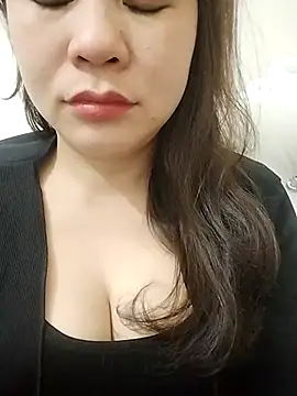 Snapshot of Girl_Shy2000 chatting on 02-25-26, 12:33 Girl Shy2000 online show from 02-25-26, 12:33