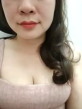 Snapshot of Girl_Shy2000 chatting on 03-01-26, 04:07 Girl Shy2000 online show from 03-01-26, 04:07