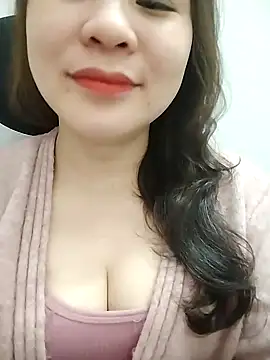 Snapshot of Girl_Shy2000 chatting on 02-10-26, 02:16 Girl Shy2000 online show from 02-10-26, 02:16