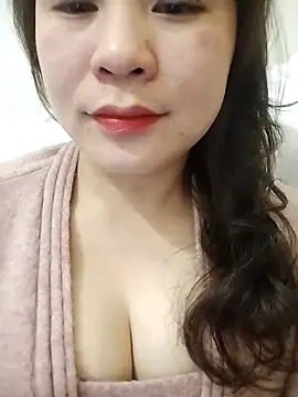 Snapshot of Girl_Shy2000 chatting on 02-12-26, 02:17 Girl Shy2000 online show from 02-12-26, 02:17