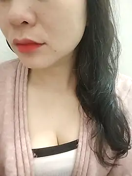 Snapshot of Girl_Shy2000 chatting on 01-06-26, 01:31 Girl Shy2000 online show from 01-06-26, 01:31