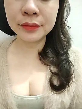 Snapshot of Girl_Shy2000 chatting on 02-05-26, 12:12 Girl Shy2000 online show from 02-05-26, 12:12