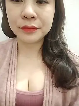 Snapshot of Girl_Shy2000 chatting on 02-15-26, 10:36 Girl Shy2000 online show from 02-15-26, 10:36