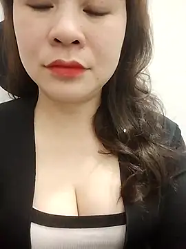 Snapshot of Girl_Shy2000 chatting on 02-26-26, 03:34 Girl Shy2000 online show from 02-26-26, 03:34